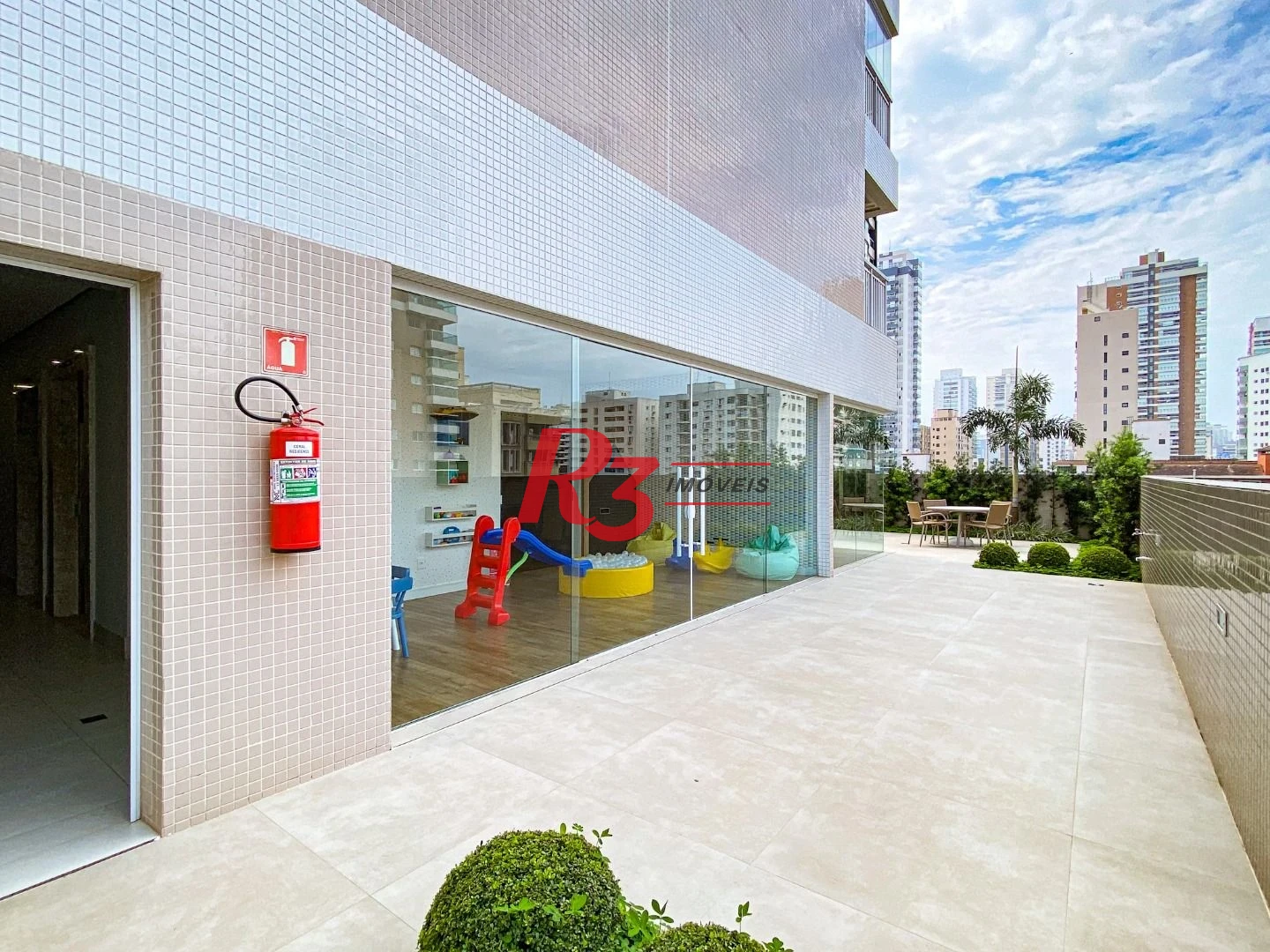 Apartamento com 2 dormitórios à venda, 86 m² por R$ 1.400.000,00 - Boqueirão - Santos/SP