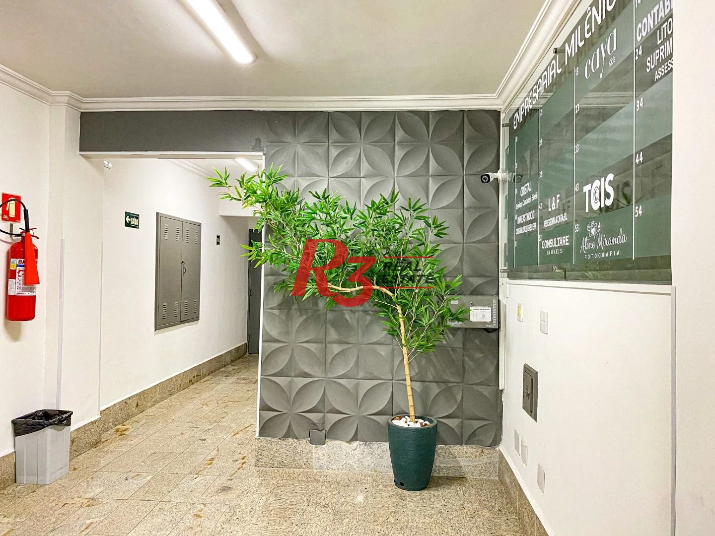 Sala, 65 m² - venda por R$ 300.000,00 ou aluguel por R$ 4.196,00/mês - Vila Matias - Santos/SP