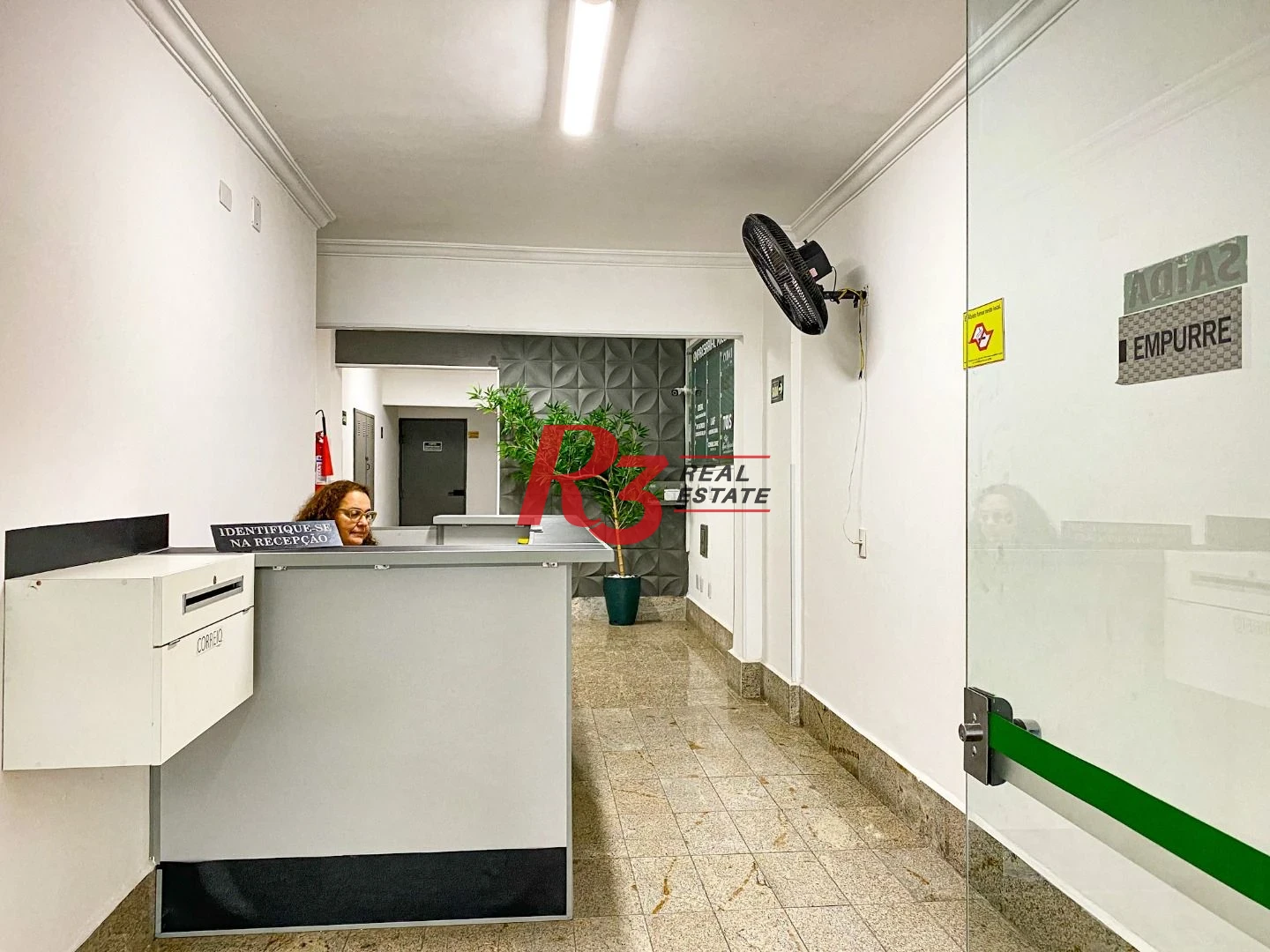 Sala, 65 m² - venda por R$ 300.000,00 ou aluguel por R$ 4.196,00/mês - Vila Matias - Santos/SP