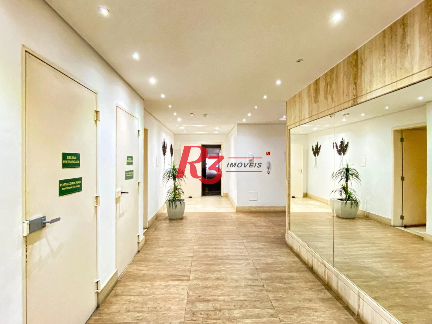 Apartamento com 1 dormitório para alugar, 48 m² por R$ 5.000,00/mês - Ponta da Praia - Santos/SP