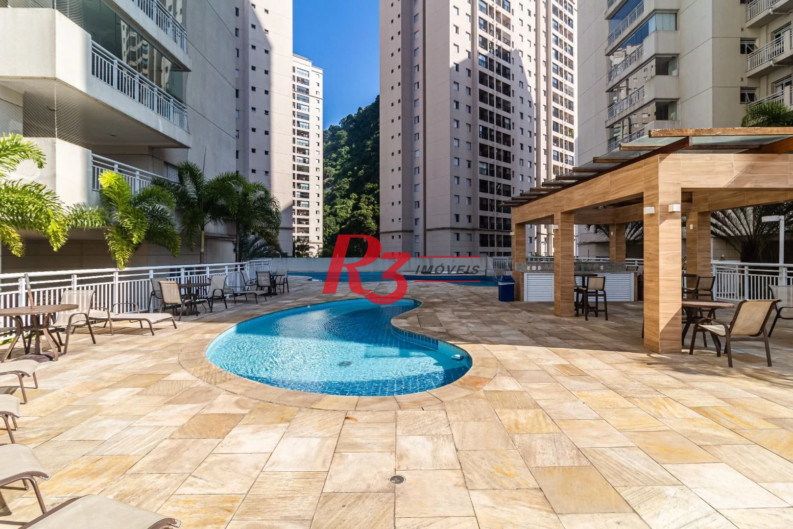 Cobertura com 4 dormitórios à venda, 350 m² por R$ 4.500.000,00 - Marapé - Santos/SP
